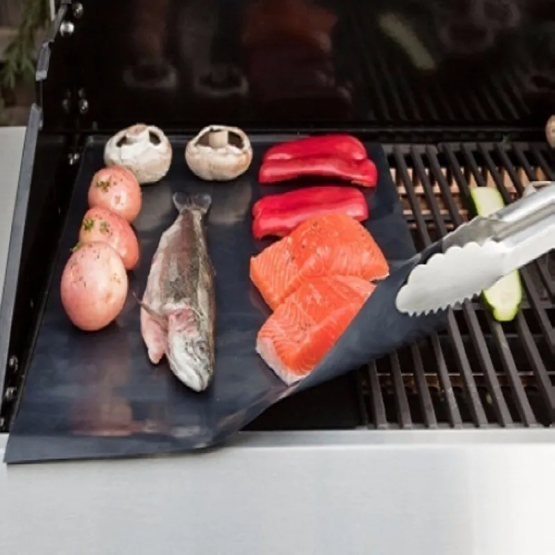 2pcs-Teflon-non-stick-reusable-BBQ-Grill-Mats-sheet-baking-mat-for-barbecue-grill-sheet-cooking (5)