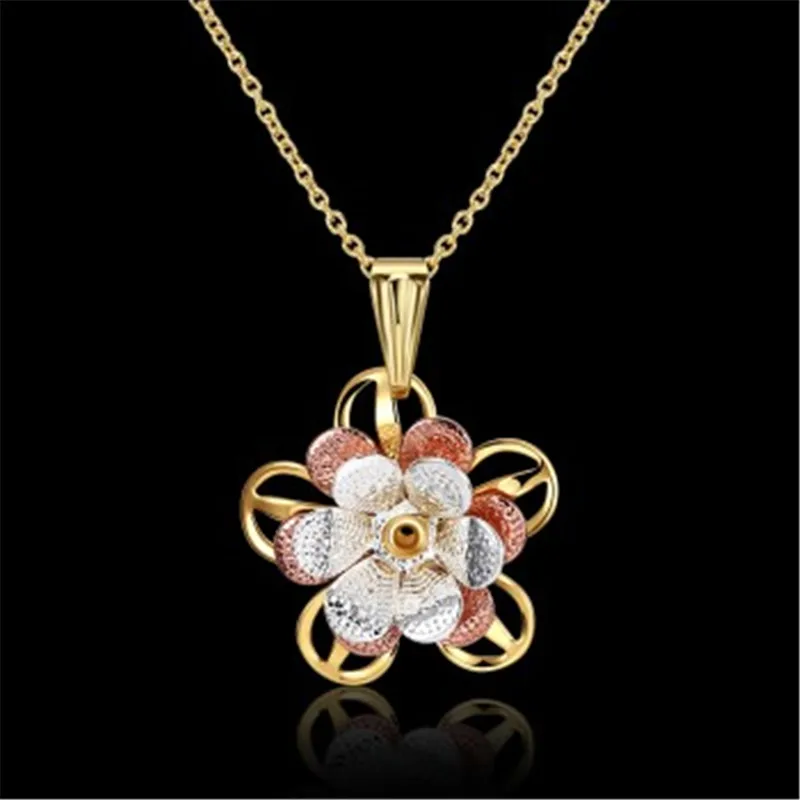 Pendant Necklace Gold color Zircon Romantic Ladies Fashion Jewelry Flat