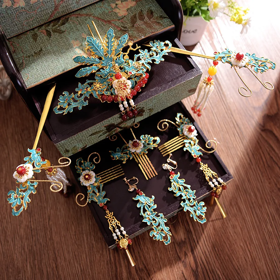 unique high end bridal set