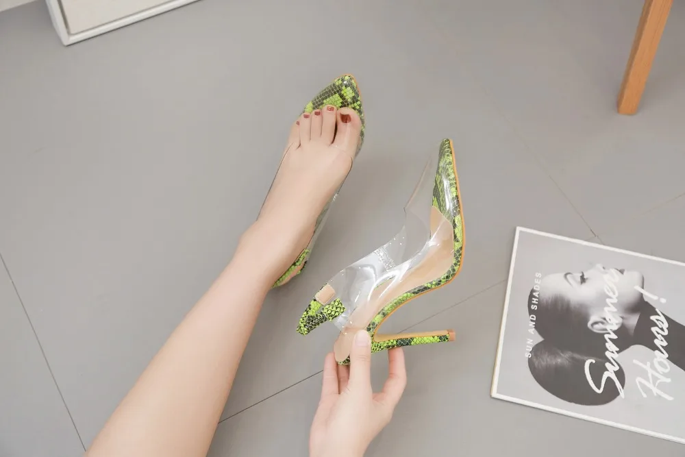 899A0060