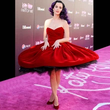 Selena Gomez Katy Perry Roter Teppich Kleider Schulterfrei Falten Celebrity Kleider Kurzen Roten Kleid Partei Abend Soriee