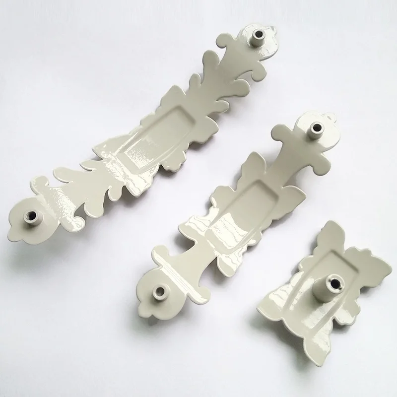 Classical Pattern Handle Furniture Cabinet Wardrobe Knobs and Pulls,Kitchen Cupboard Drawer Door Handles Antique Pens White Gold