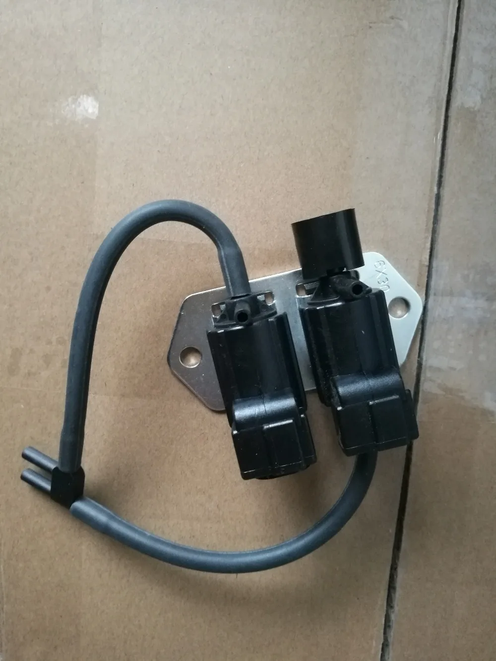 

5pcs/lot MB937731 MB620532 Solenoid Valve For Mitsubishi Pajero L200 L300