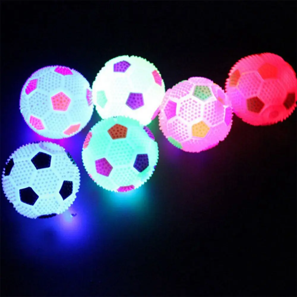 светящиеся мяч футбольный. светящиеся мячики. светящийся мячик. светящийся мячик. прыгающий светящийся мячик.