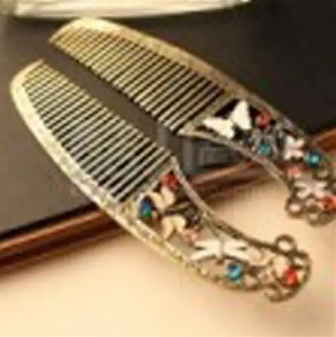 

f 90 Korean version of the retro comb inlaid crystal alloy comb butterfly dream of the sound of the hollow comb womb jewelry acc