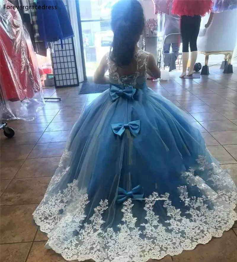 Adorable Ball Gown Flower Girl Dresses Light Sky Blue Lace Appliqued 2019 Princess Sheer Neck With Bow Back Arabic Girl Pageant Gowns  95 (3)