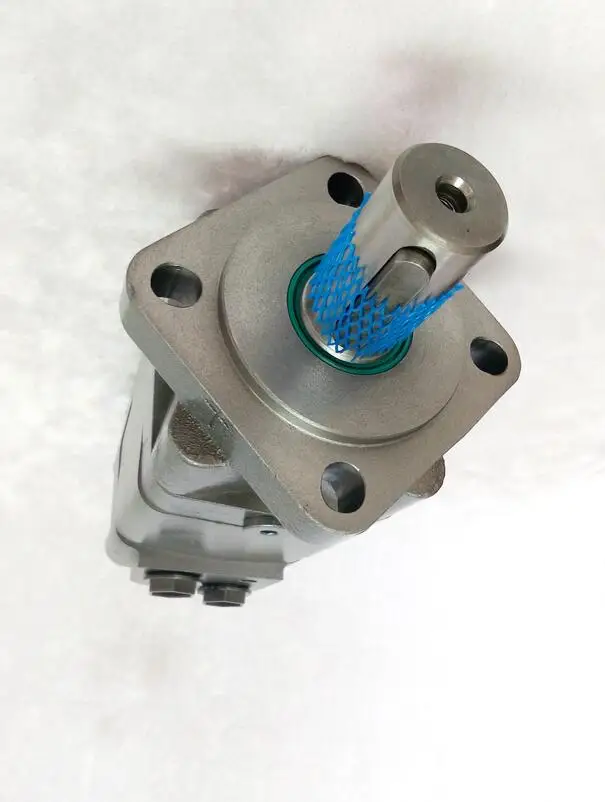 

OMS 125 № 151F0509 болт 4 Вал 32 мм Двигатель