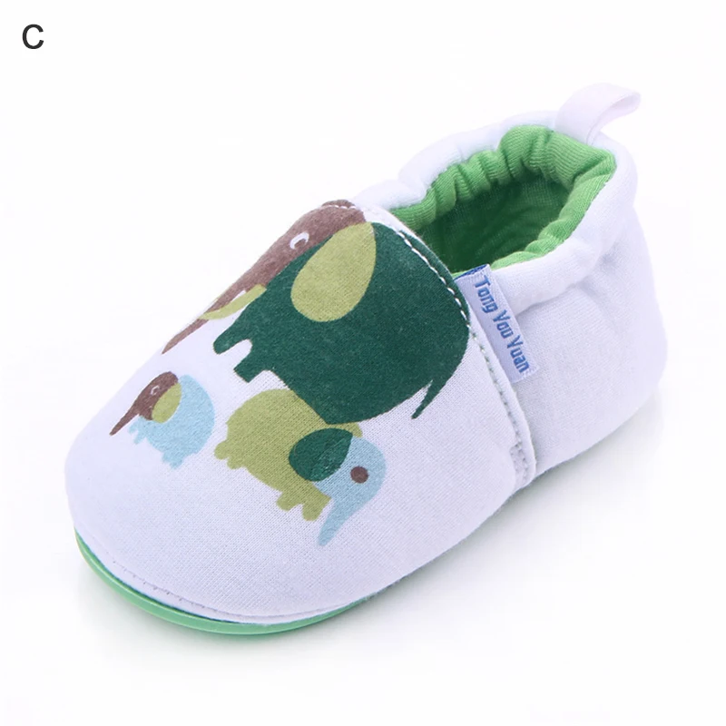 Детская обувь на резиновой подошве мягкая зимняя обувь для мальчиков и девочек от 0 до 2 лет Детская противоскользящая обувь для малышей с рисунками животных из мультфильмов - Цвет: C