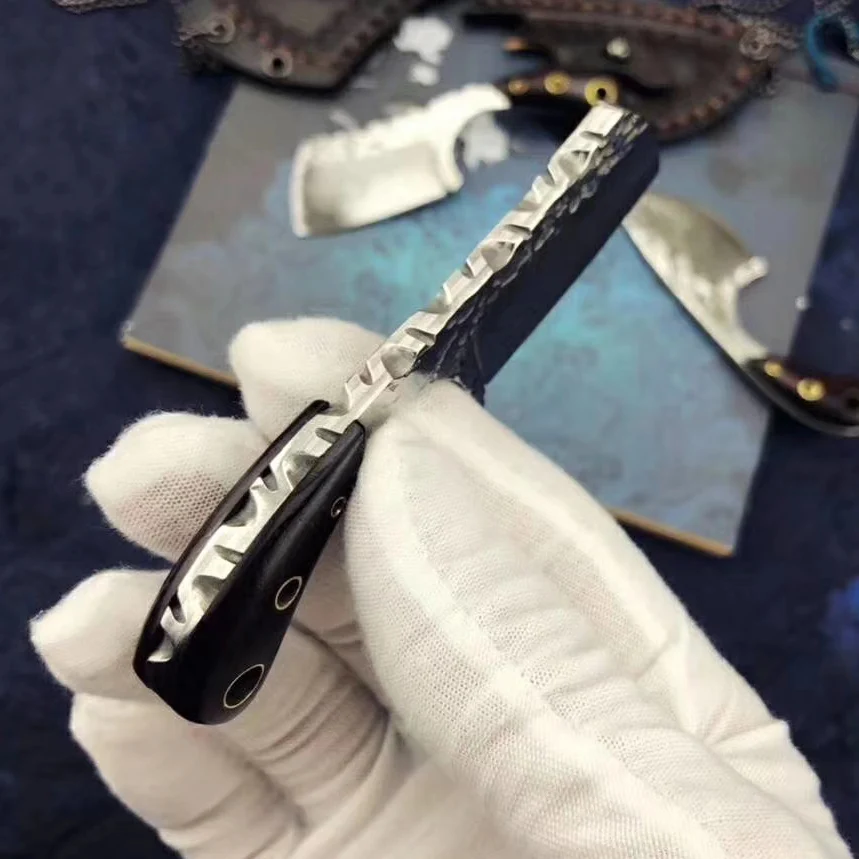 Free shipping The sharpest Damascus Tactical Knife Small Survival Black Wood Handle Gift knife Exquisite hanging knife Free shipping The sharpest Damascus Tactical Knife Small Survival Black Wood Handle Gift knife Exquisite hanging knife