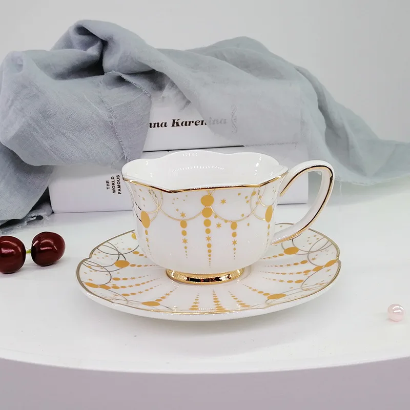 Glod Cup and Saucer 1 шт., скандинавский роскошный фарфоровый чайный горшок, чайный поднос, сахарный горшок, молочный кувшин, кофейная кружка, чашка, блюдце, набор, свадебный подарок - Цвет: Glod Cup and Saucer