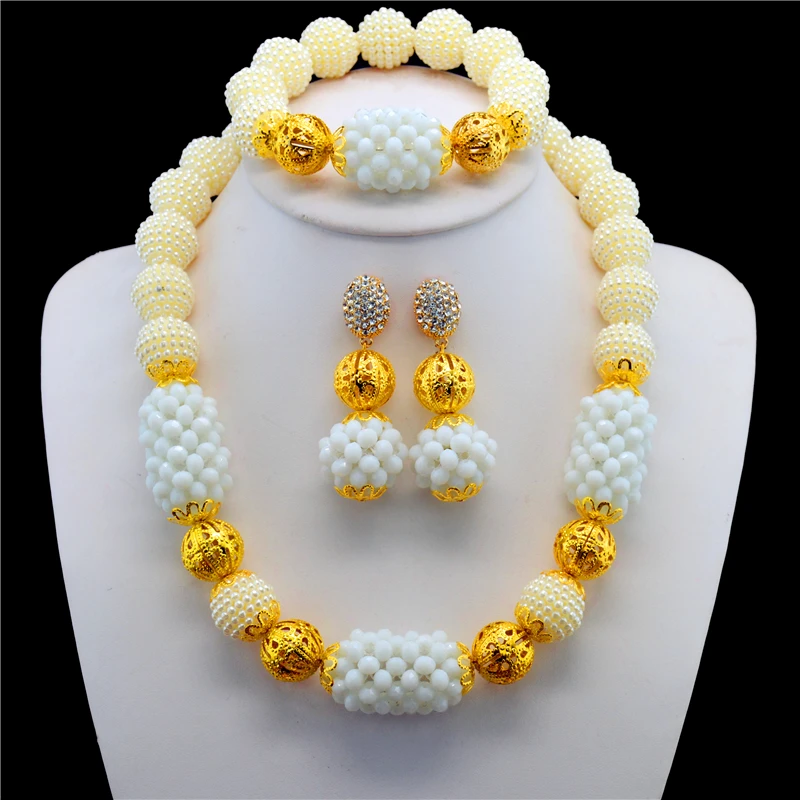 

Free Shipping Nigerian White Beads Wedding Jewelry Set Bridal Gold Color Ball Jewelry Sets African Beads Jewelry Set