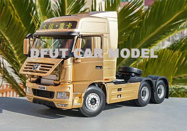 diecast 1:24 Alloy Pull Back Toy N9 Truck Car Model Of Children's Toy Cars Original Authorized Authentic Kids Toys