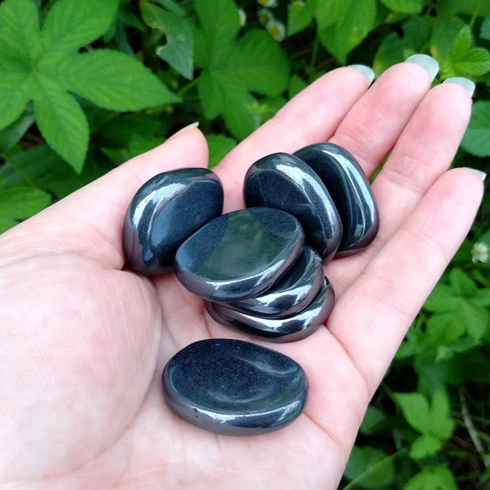 hematite palm stones-03