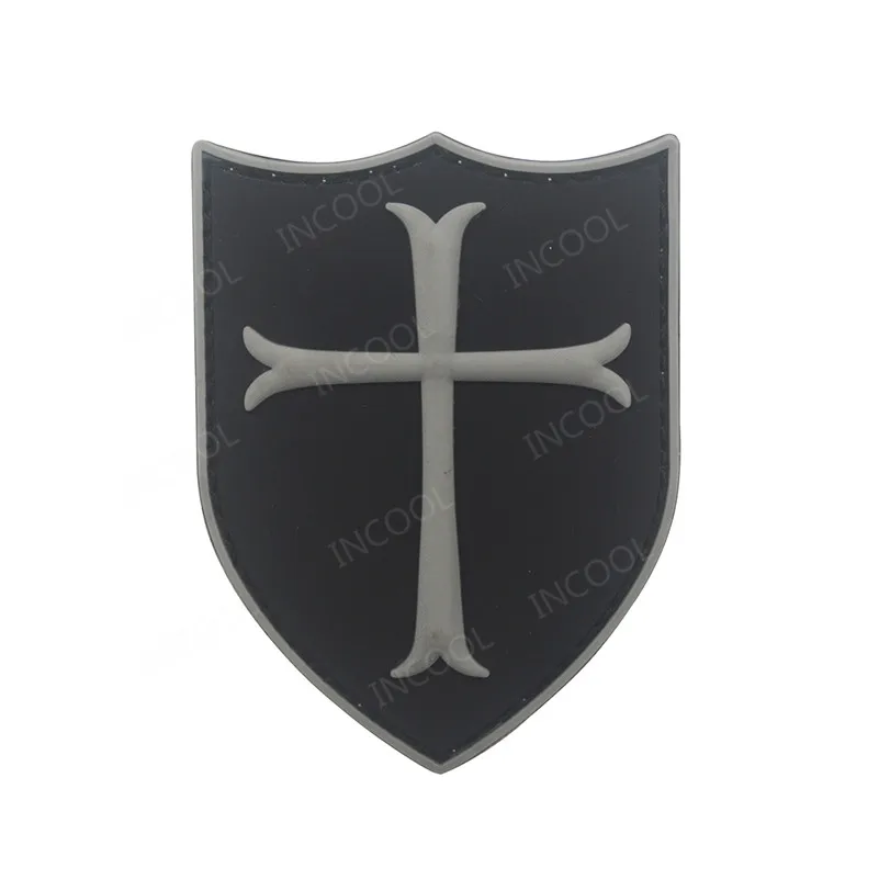 3D Knights Templar Cross Shield Patch Patch Di Combattimento Tattico Militare Christian Rubber Biker Fastener Patch Distintivi