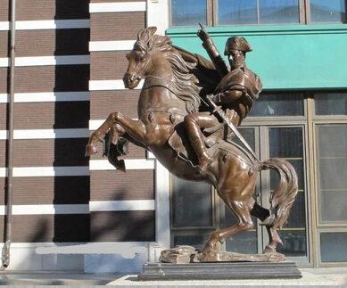 Resultado de imagem para napoleao bonaparte fotos estatua