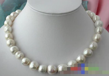 

02858 WHITE BAROQUE FW CULTURED PEARL NECKLACE