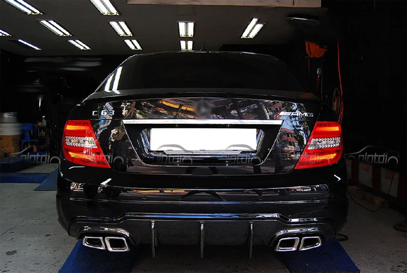 A Style Car Styling Carbon Fiber Rear Lip Bumper Splitter Diffuser For Mercedes Benz C Class W204 C63 AMG C300 C180 2012