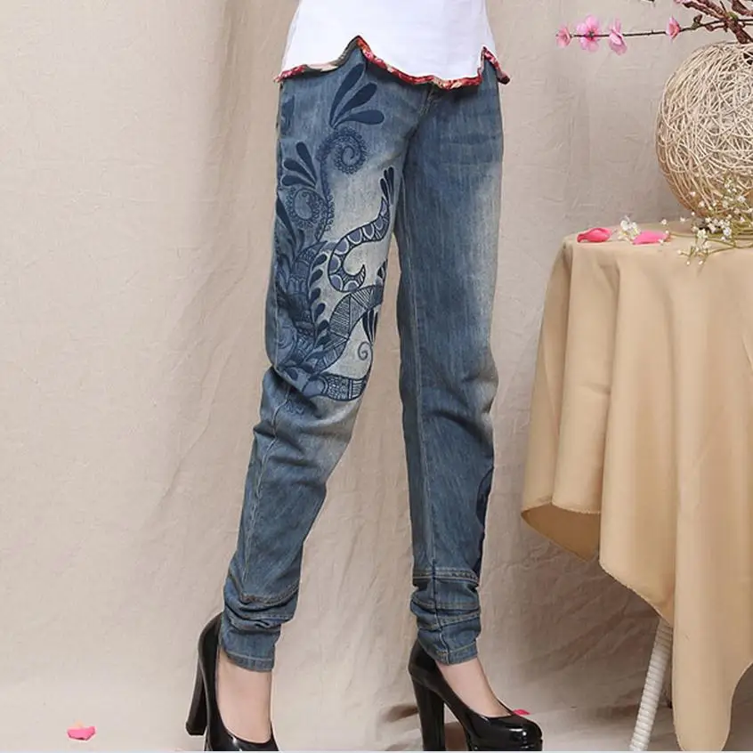

3XL Plus size Retro national fashion embroidery loose denim trousers 2017 autumn hand white wash jeans w1259 free shipping