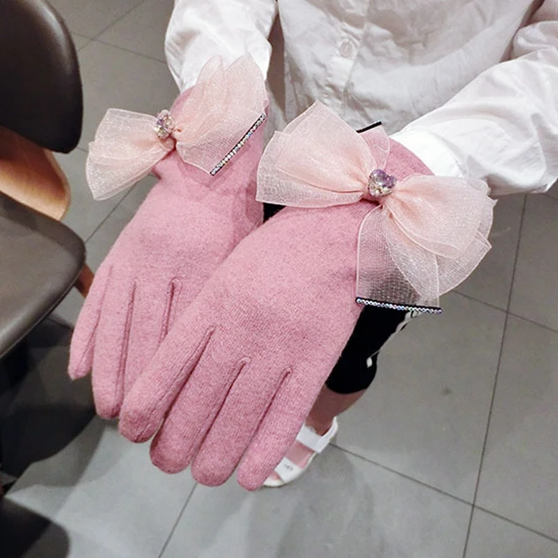 New fashion women gloves Lace bows Cashmere gloves winter touch screen