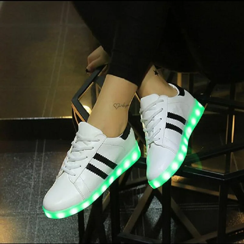 nike femme qui s'allume nike femme qui s'allume
