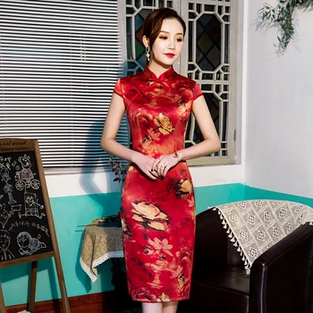 

Chinese National Ladies Rayon Qipao Summer Vintage Slim Stage Show Cheongsam Elegant Floral Short Sleeve Evening Dress Gown