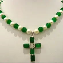 Бутик ювелирные изделия белый жемчуг и зеленый натуральный камень крест кулон ожерелье