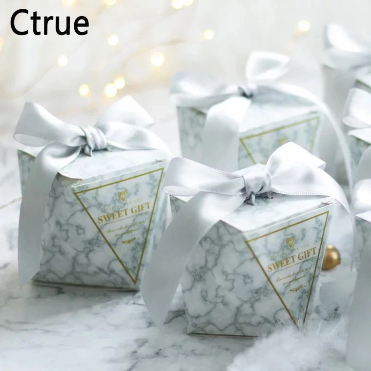 

50pcs sweet gift Candy Box with sliver ribbon chocolate gift boxes wedding souvenirs gifts for guests wedding favors and gifts