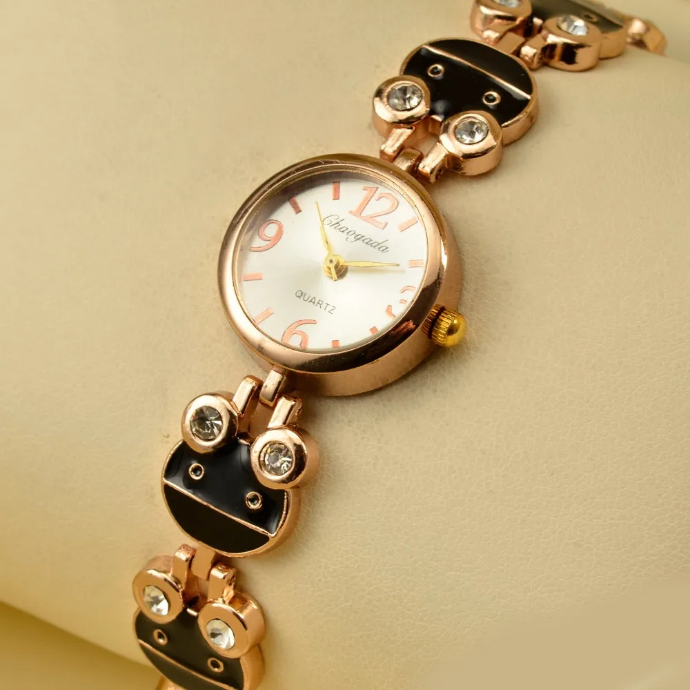 2021 New Fashion Slim Women Bracelet watches Lady Luxury Brand new Quartz wristwatch women skeleton sexy watch