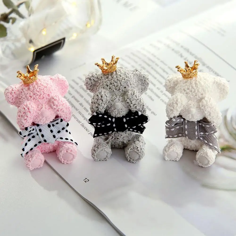 

Cute Bowtie Bear Aromatherapy Clip Vehicle Air Outlet Freshen Perfume Decor