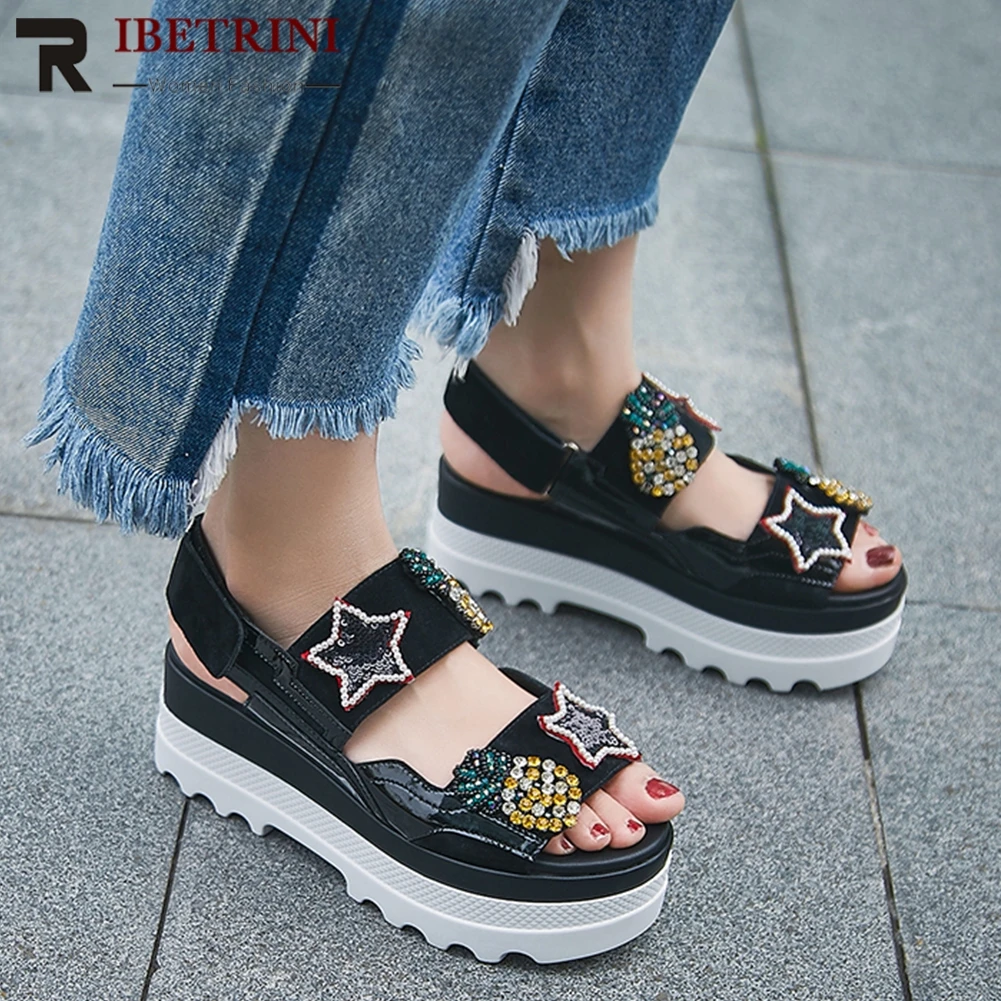 

RIBETRINI Brand New Fashion INS Hot Craystals Kid Suede Sadanls Woman Flat Platform Sandals Ladies High Heels Women Shoes Woman