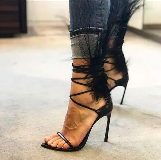 

Sandalias Mujer 2018 Black Feather Decor Cross Strappy Sandals Cut-out Black Leather Shoes Thin Heels Banquet Shoes