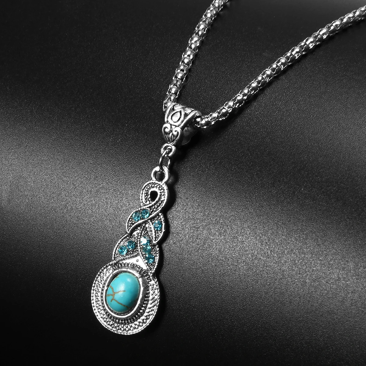 Sainio Vintage Blue Stone Necklace Women Antique Silver Pendants&Necklaces Retro Tibetan Bead Pendant Necklace For Women Jewelry