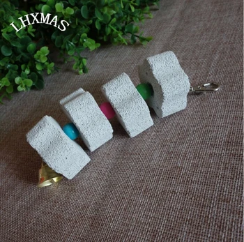 

New Style Parrot Bird Molar Stone Parakeet Cockatiel Toy Mineral Hamster Squirrel Toy D122