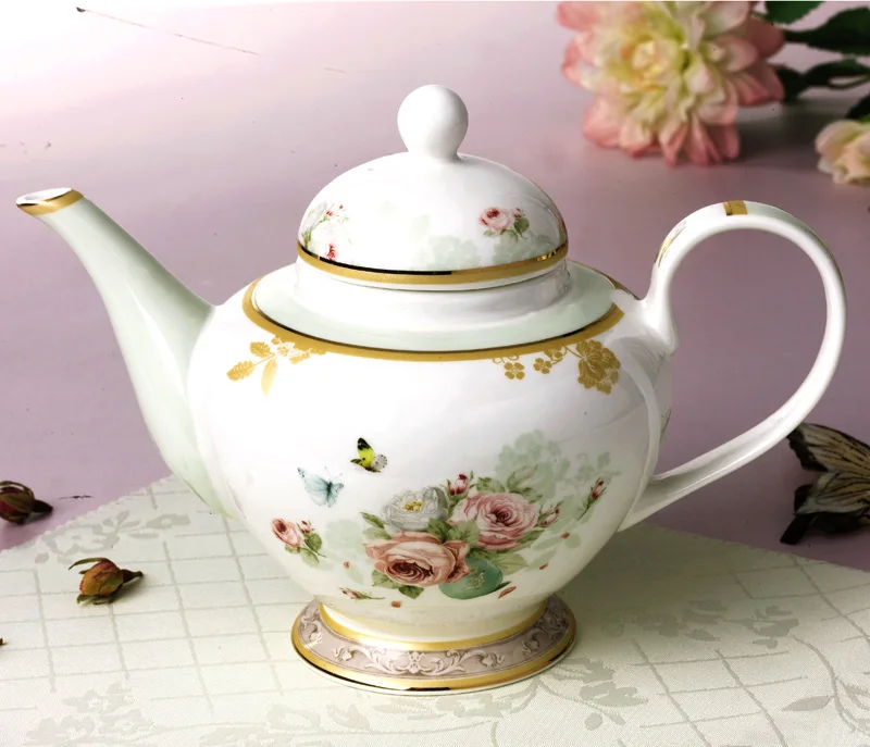 850 ml Creative Gift Ceramic Teapots High Quality Bone China British
