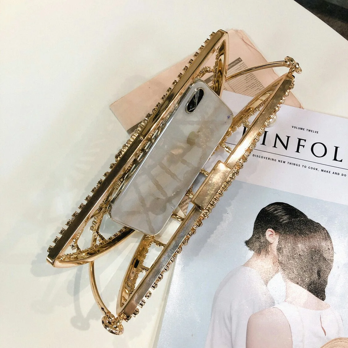 Luxury Hollow Out Pearl Handle Diamond Basket Bag Women Handbags Rhinestone Birdcage Crystal Bag Ladies Pearl Wedding Party Bags