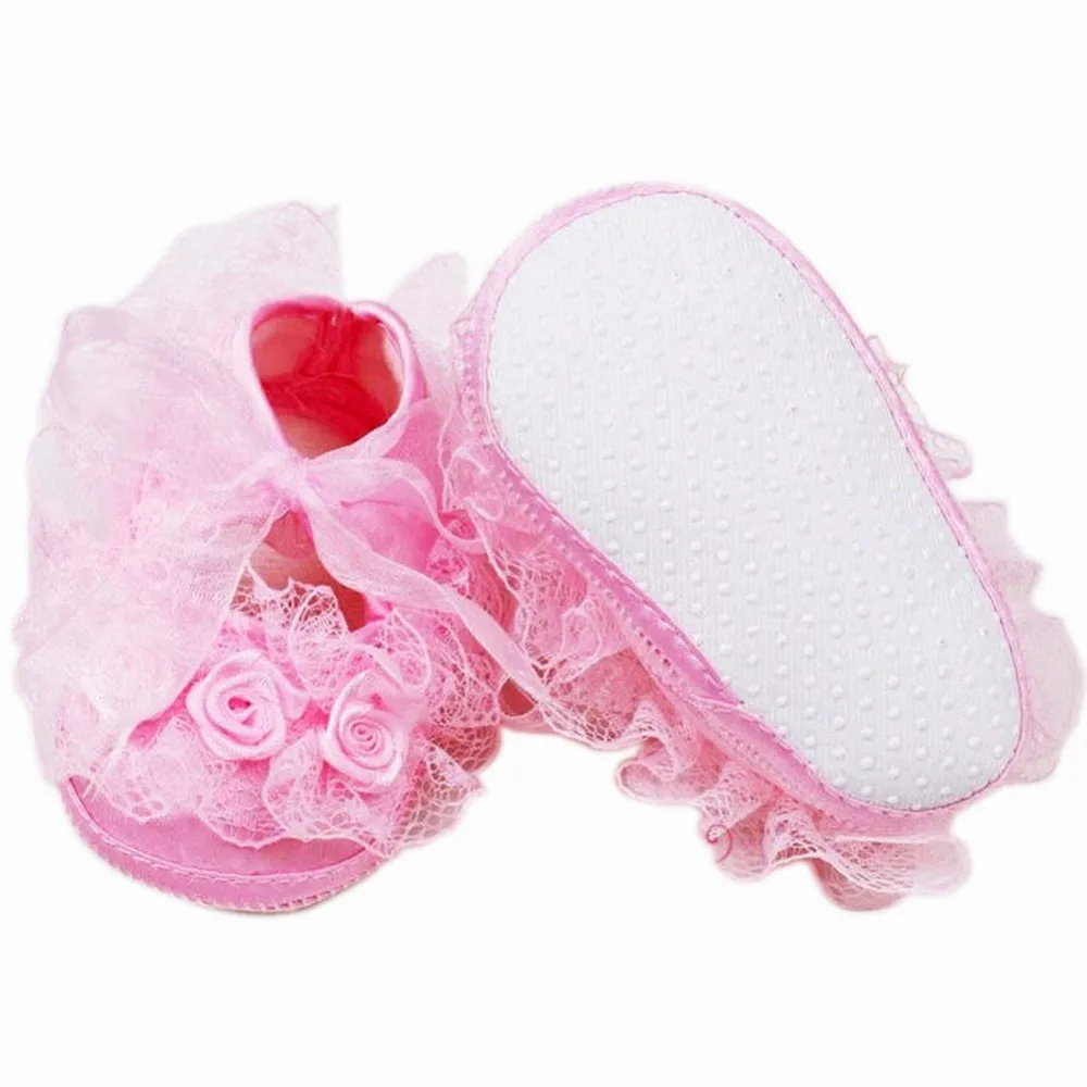 Обувь для маленьких девочек; обувь для малышей с розовыми и белыми цветами и кружевом; обувь для новорожденных; детская обувь принцессы; обувь для малышей с мягкой подошвой