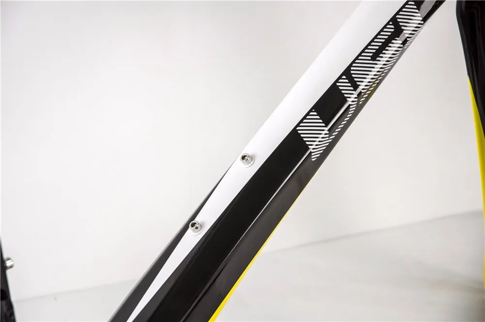 Best OEM T700c full carbon road bike carbon frame with usu decal 48cm/50cm/52cm/54cm carbon bicycle frame 8 Best OEM T700c full carbon road bike carbon frame with usu decal 48cm/50cm/52cm/54cm carbon bicycle frame 8