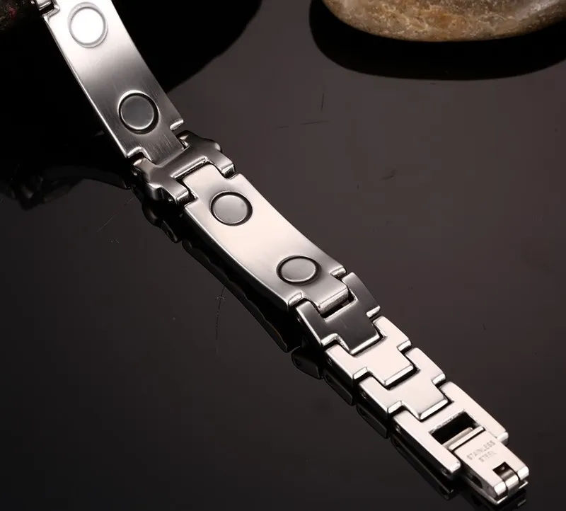 2842584122_1753929213