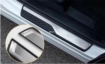 

Car Accessories 4pcs Door Sill Trim Cover Plate Panel Protector Guard For Honda CR-V 2017 2018 With log