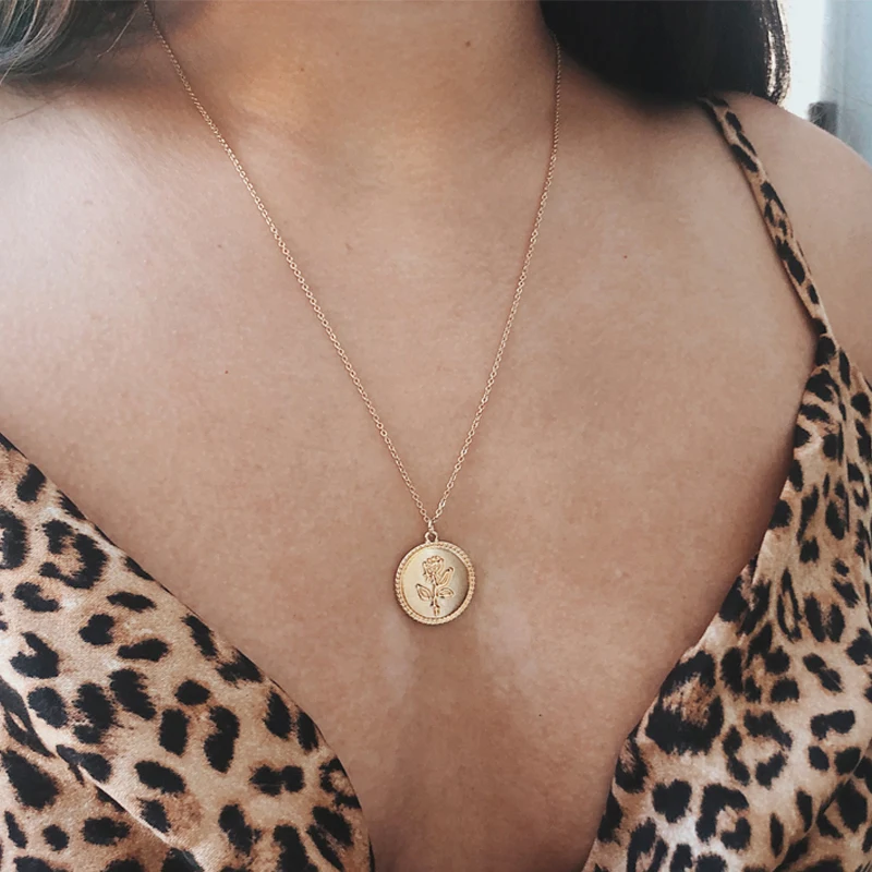 

Gold Alloy Round Pendant Necklace for Women Simple Female Long Chain Coin Necklace Rose Flower Collier 2018 Wholesale