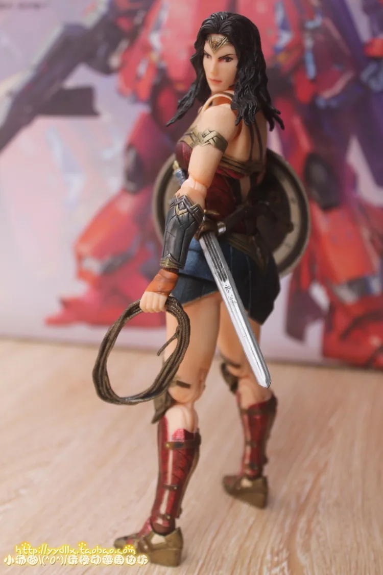 DC Comics Film Super Hero Batman VS Superman Dawn Of Justice NO.4 Wonder Woman Play Arts Kai Action