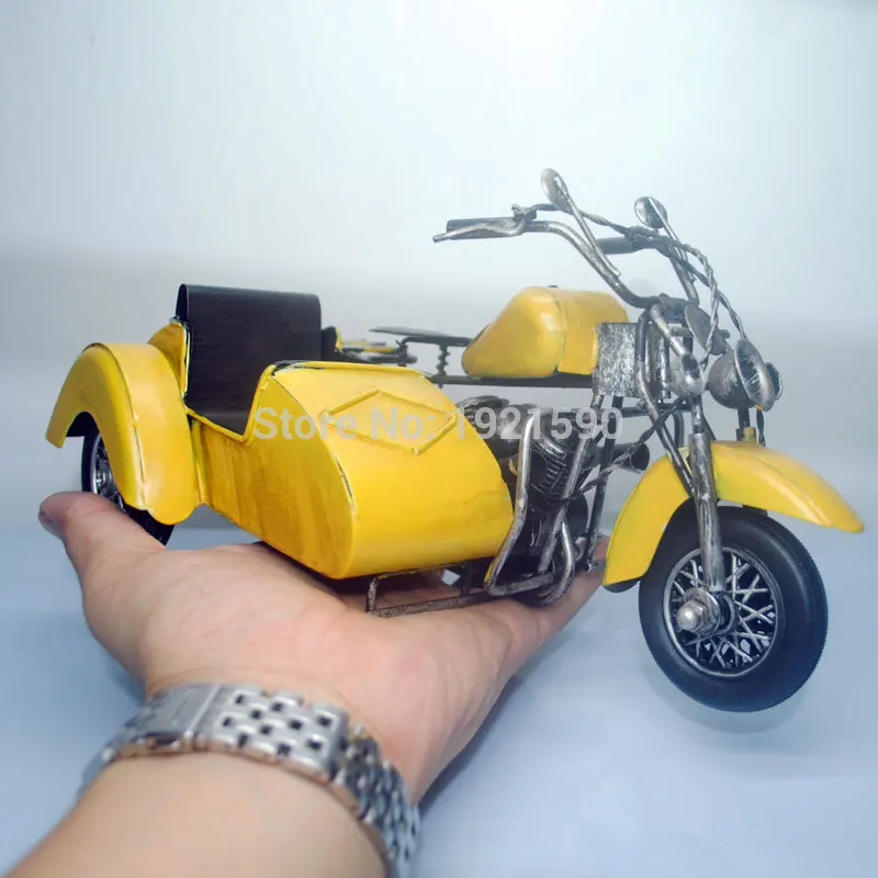 Vintage Motor Tricycle yellow (12)