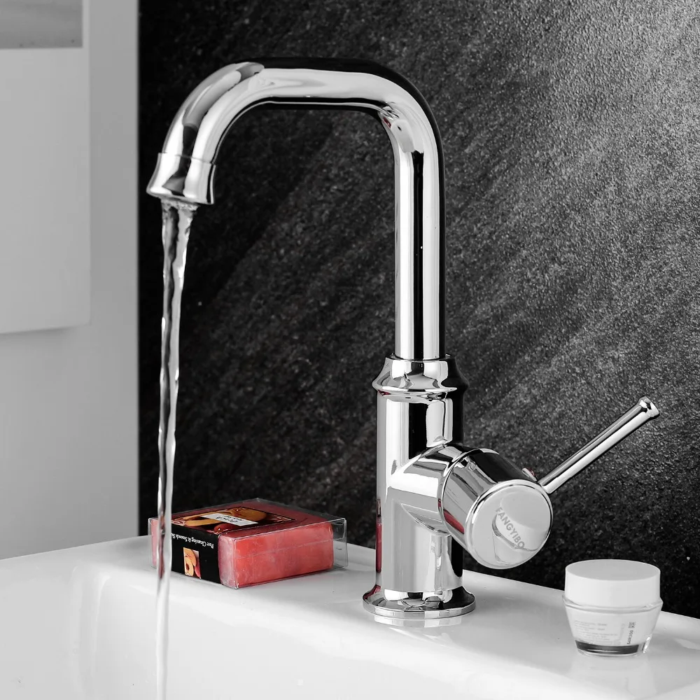 

Kitchen Faucet Bend Pipe 360 Degree Rotation with Water Purification Features Spray Paint Chrome Single Handle