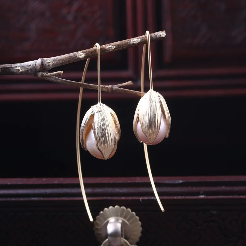 

Handmade tulip freshwater pearl earrings earrings