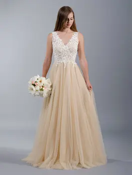 

Hot Seller Lace Evening Dresses 2019 V Neck Appliques Beaded Prom Dress Sexy Illusion Back Formal Gown Vestidos De Fiesta