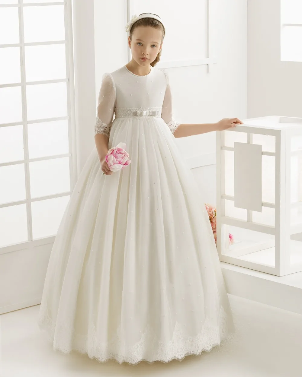

2019 Flower Girl Dresses for weddings first communion dresses for girls Tulle Ball Gown Half Sleeve girls pageant dresses