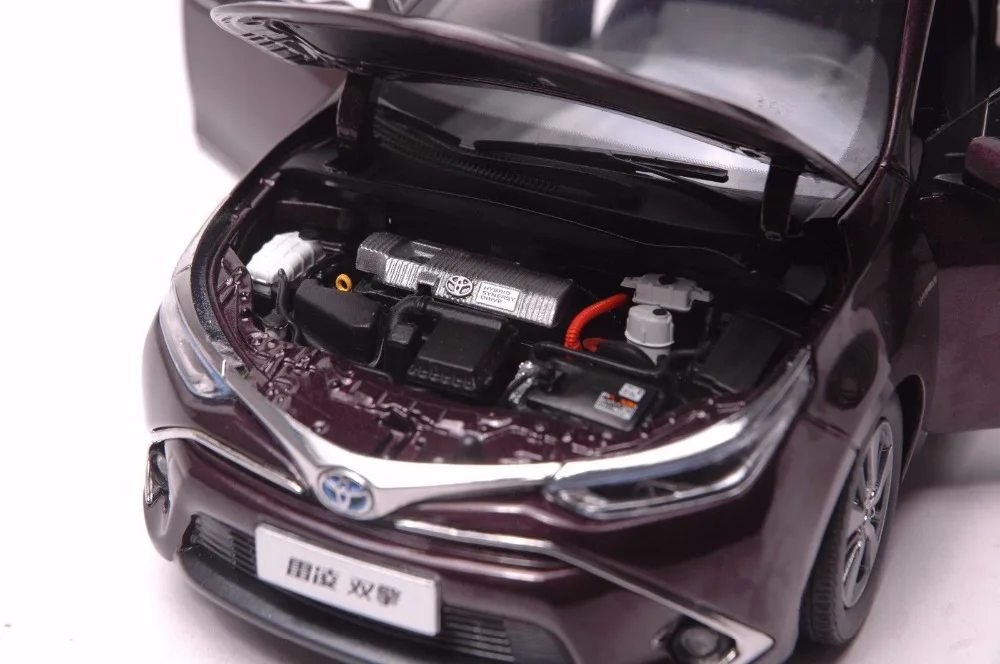 1:18 литая под давлением модель для Toyota Corolla Lewin Hybrid фиолетовый сплав игрушечный автомобиль миниатюрная Коллекция подарков