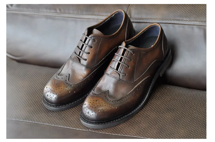 

Vintage leather washed old handmade shoes men's trend casual shoes Brock carved breathable soft leather men's shoe Free Shipping