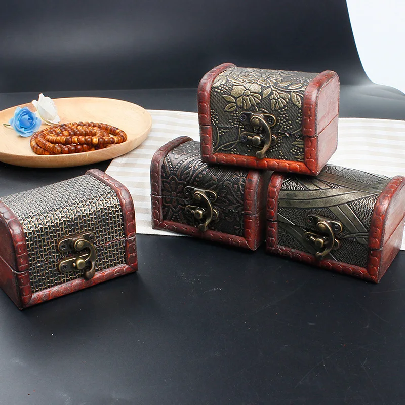 

Vintage Handmade Wooden Jewelry Storage Box Retro Metal Lock Ring Necklace Container Treasure Chest Case Display Organizer