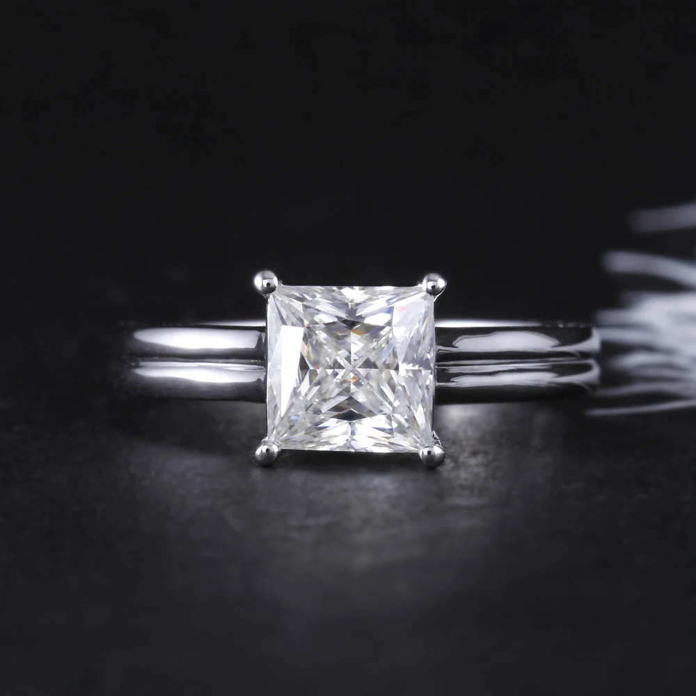 princess cut moissanite engagement ring (6)